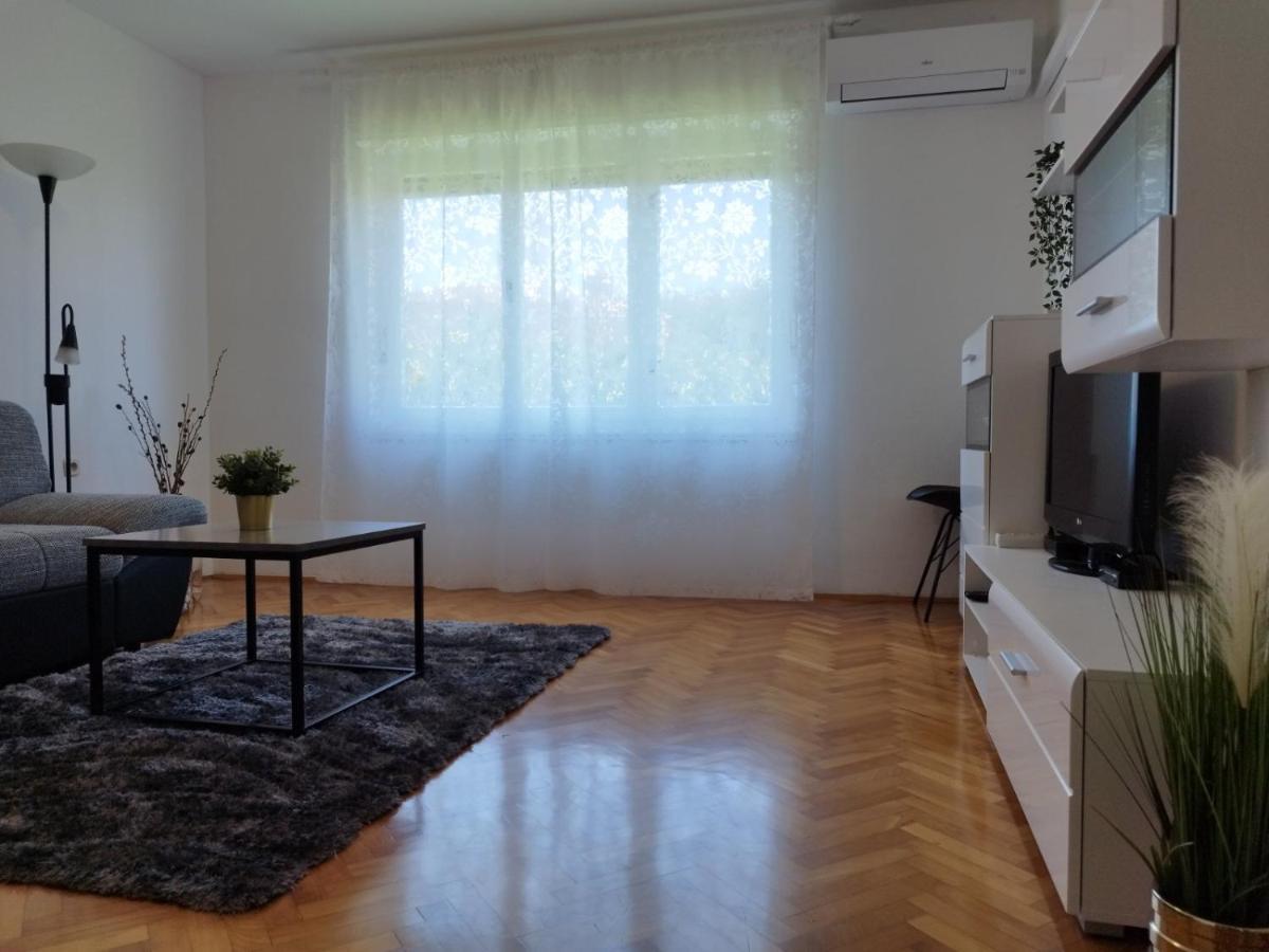 Antemma Apartment Pula Exterior photo